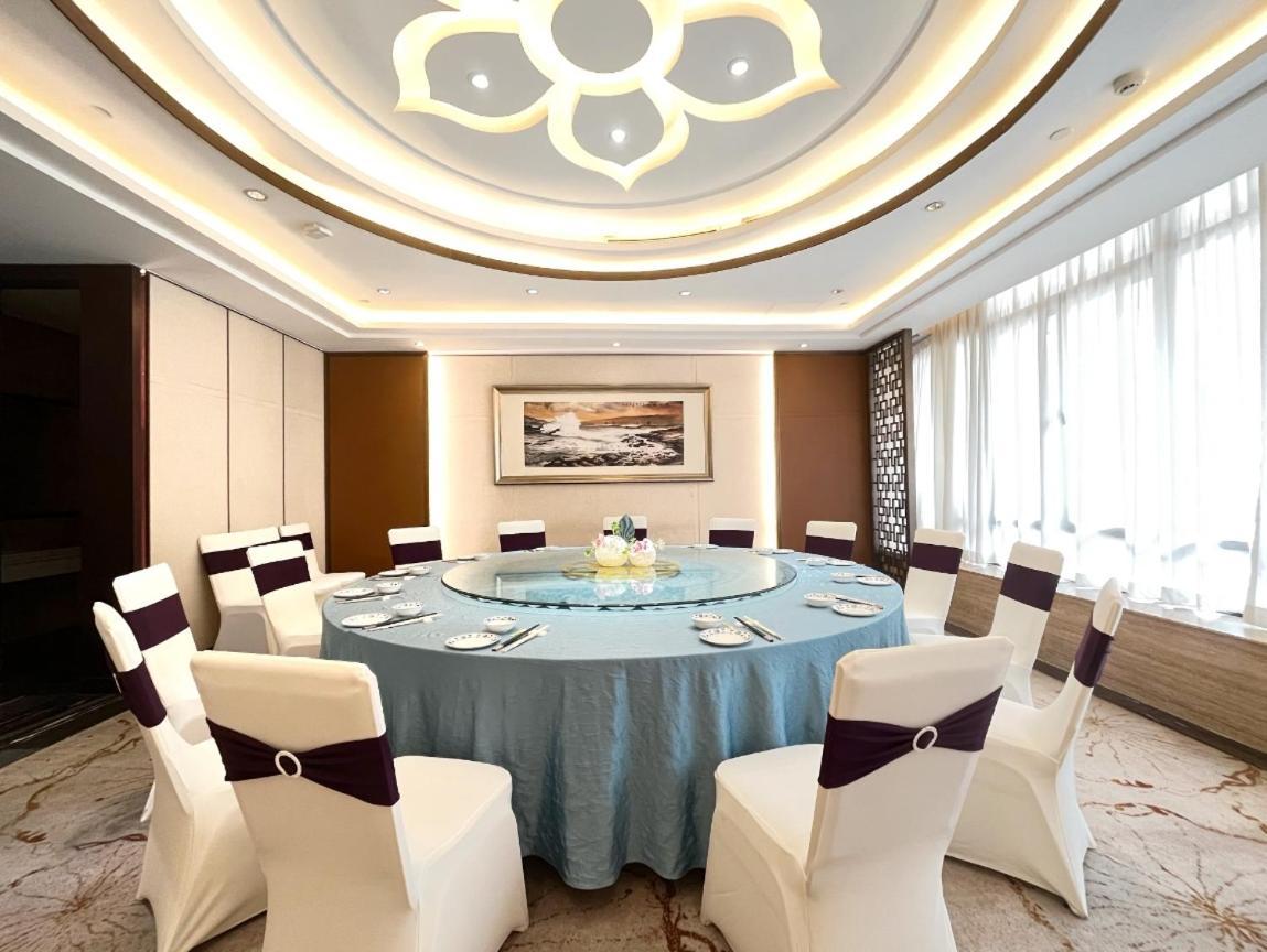 Guangdong Hotel-Free Shuttle & Registration Counter Service During Canton Fair Exterior photo