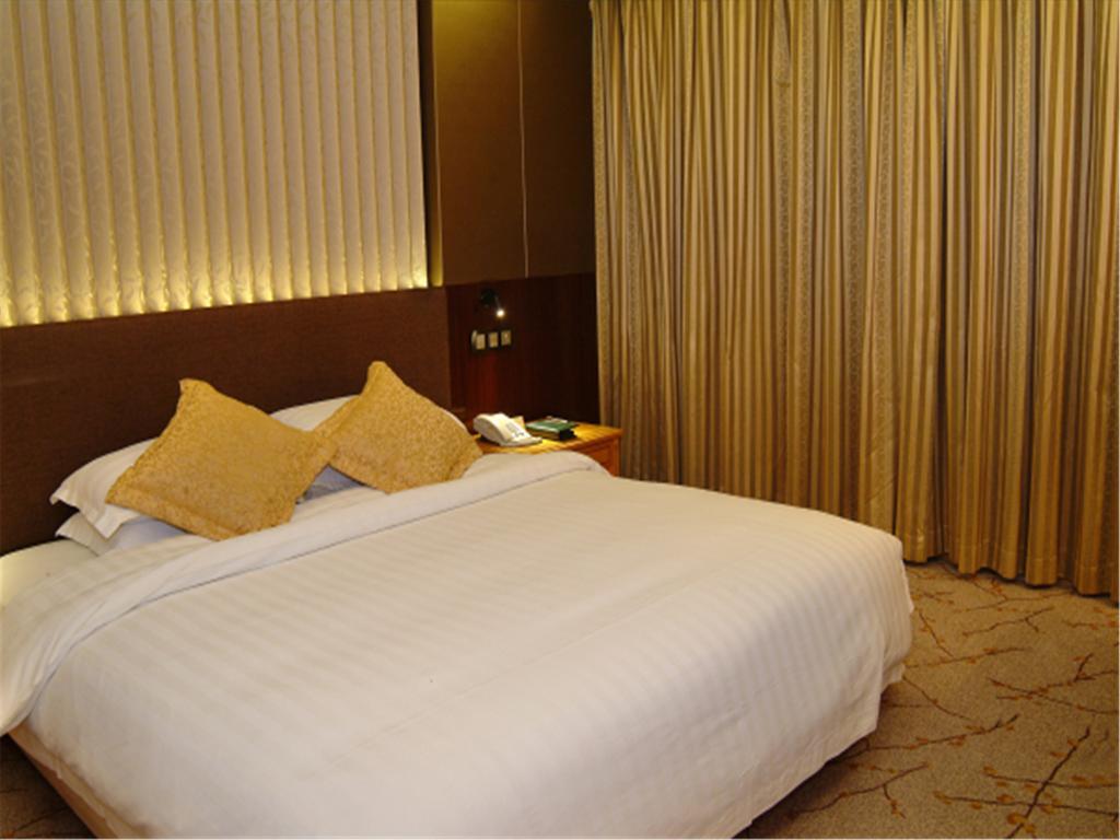 Guangdong Hotel-Free Shuttle & Registration Counter Service During Canton Fair Exterior photo